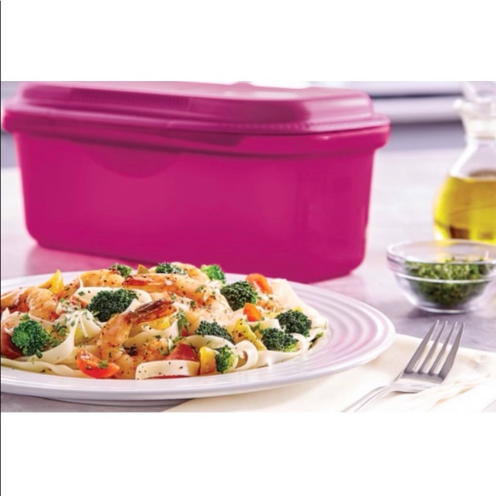 Tupperware - Microwave Pasta Maker - Picture 3 of 6